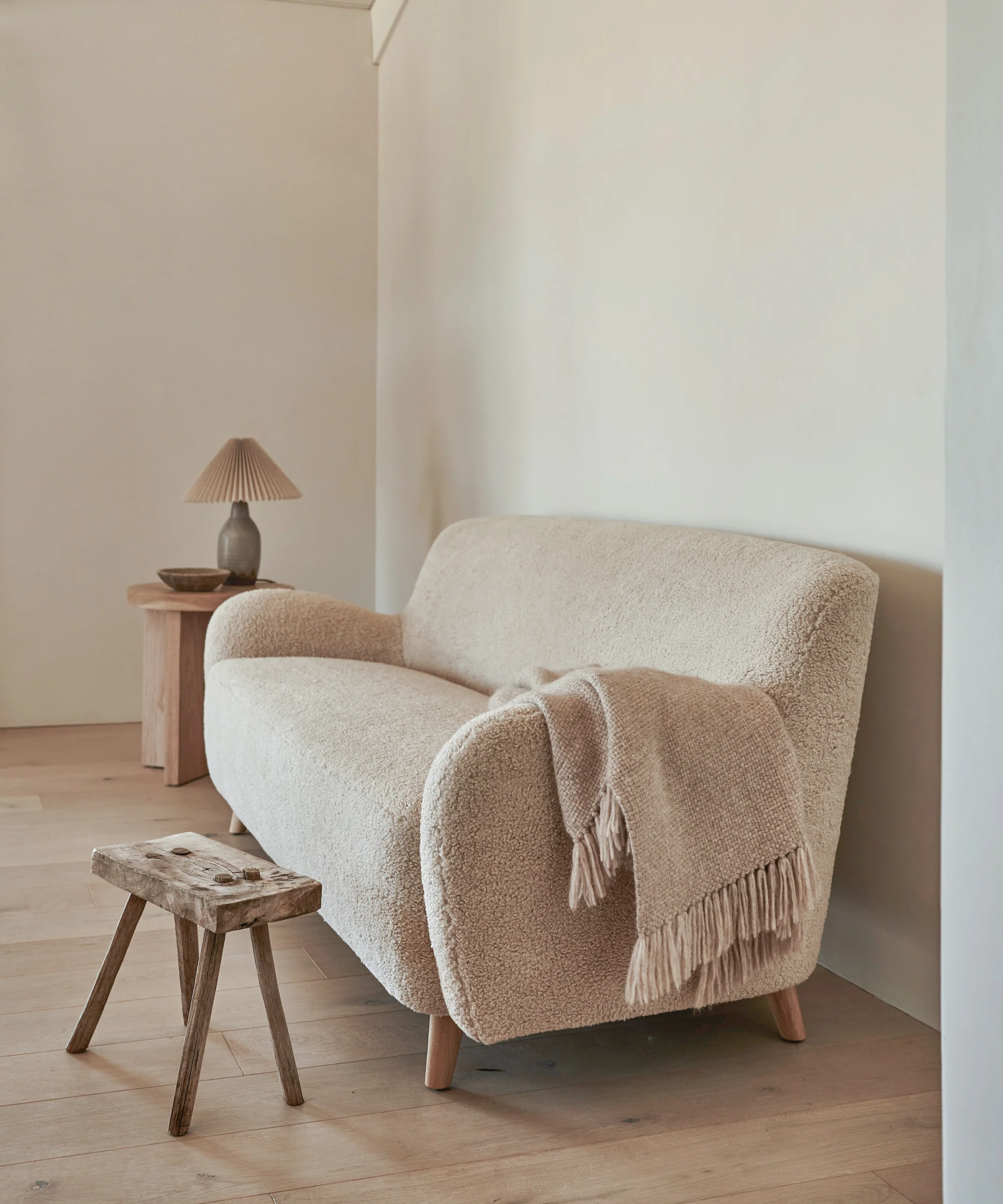 Aspen Sofa - Image 4