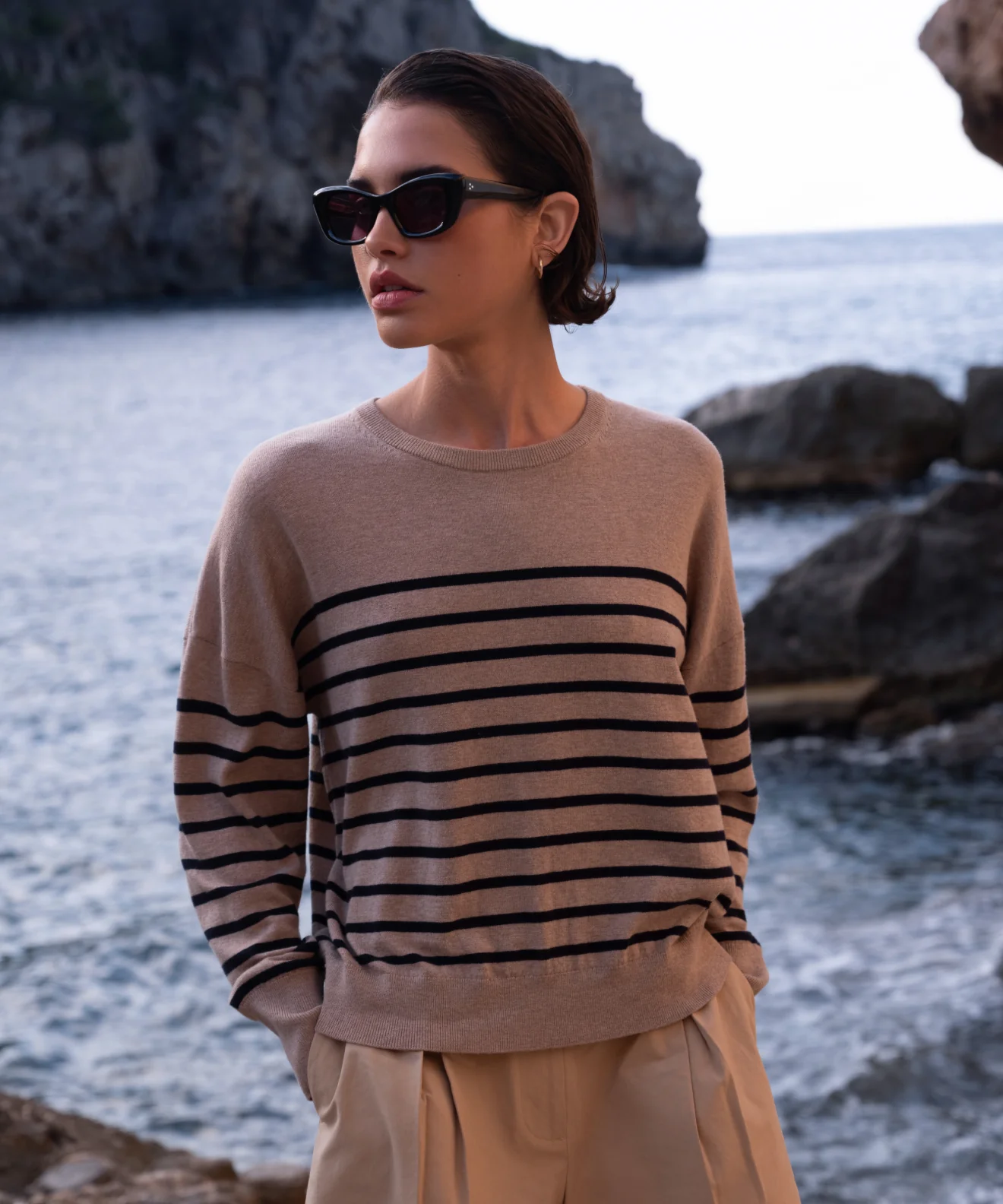 Avery Crewneck