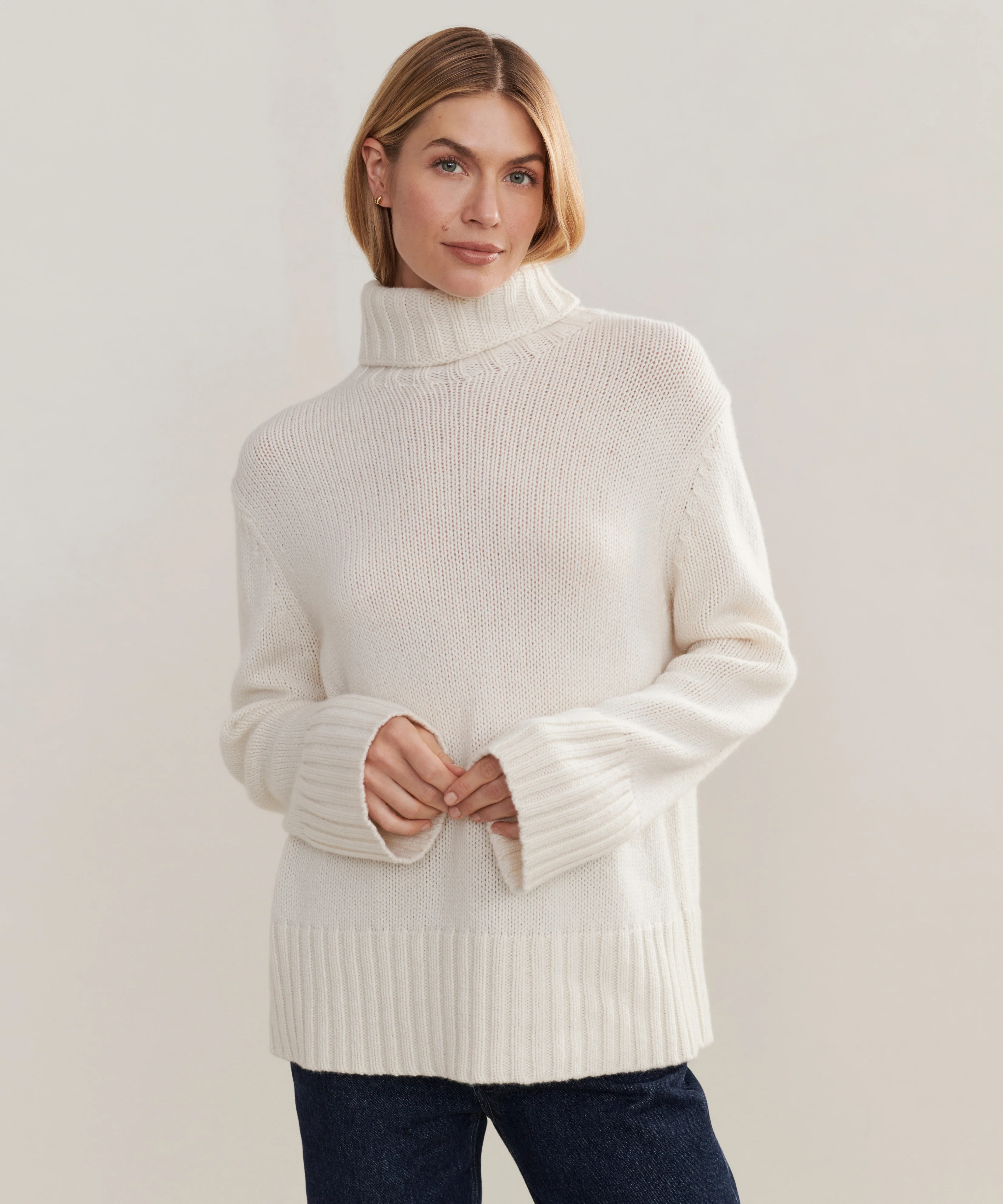Cashmere Jet Turtleneck