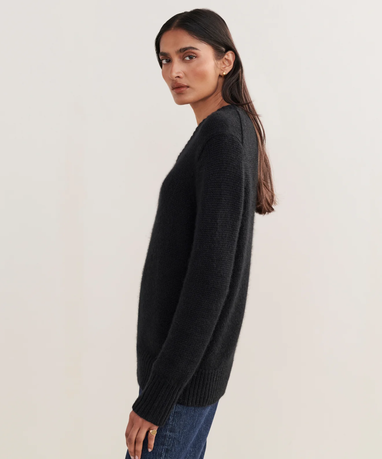 Cashmere Kate V-Neck - Image 3
