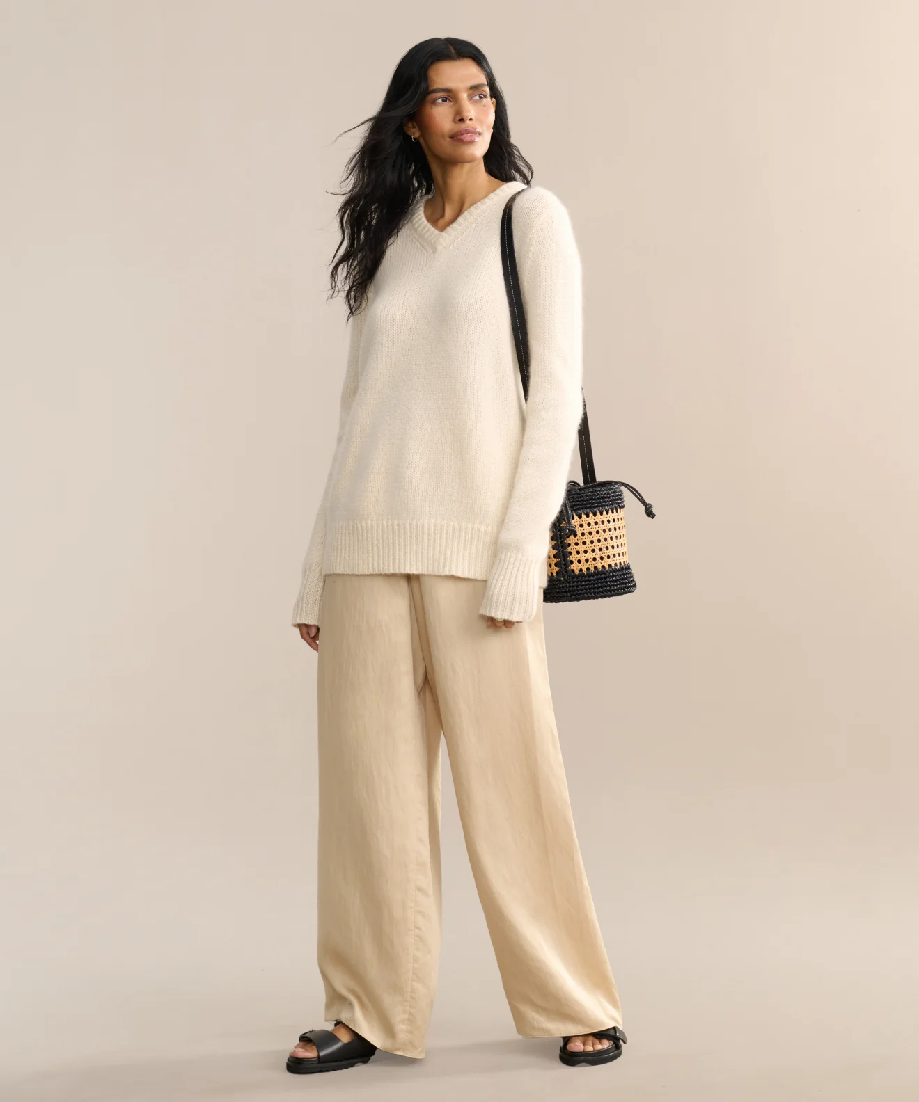Cashmere Kate V-Neck - Image 4