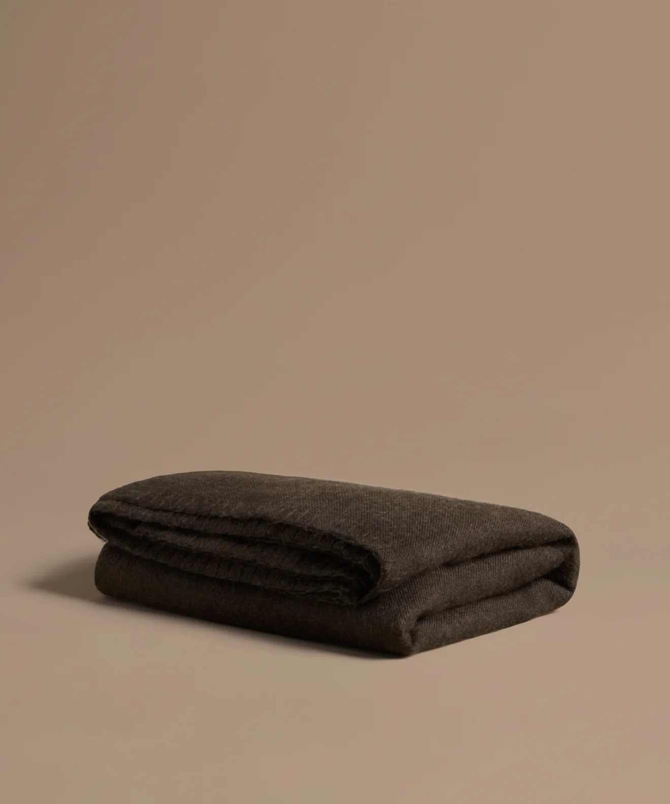 Chateau Alpaca Throw - Image 2