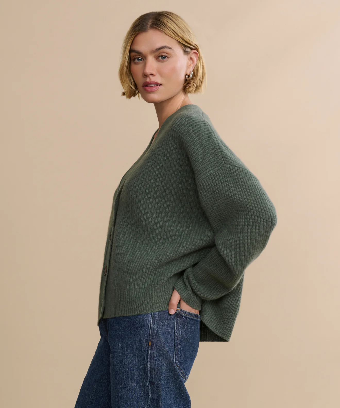 Cropped Cashmere Cocoon Cardigan - Image 4