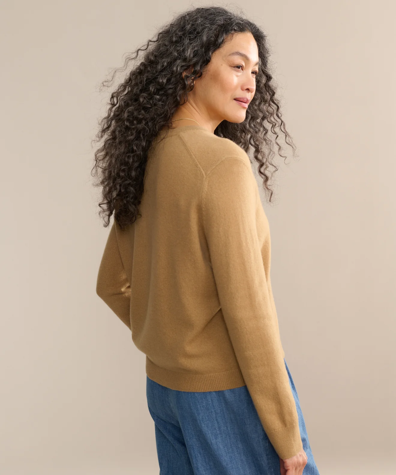 Flynn Cashmere V-Neck - Image 3