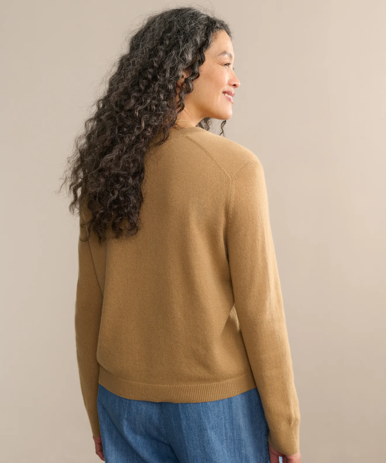 Flynn Cashmere V-Neck - Image 4