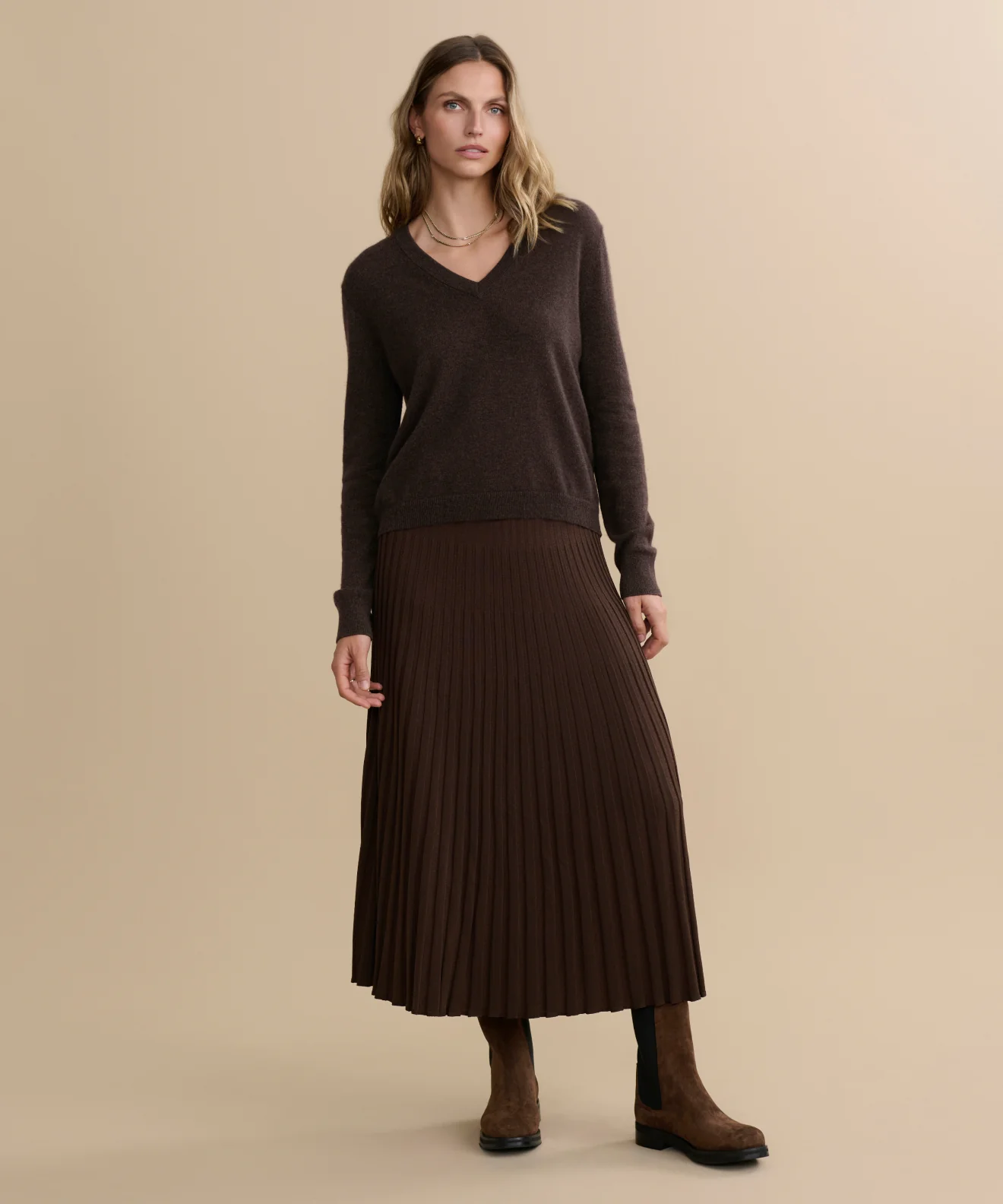 Flynn Cashmere V-Neck - Image 5