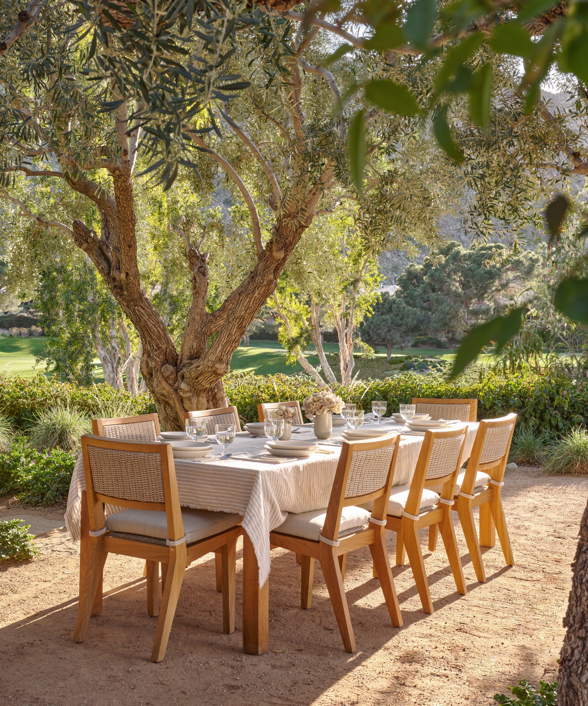 Frayed Linen Tablecloth - Image 2