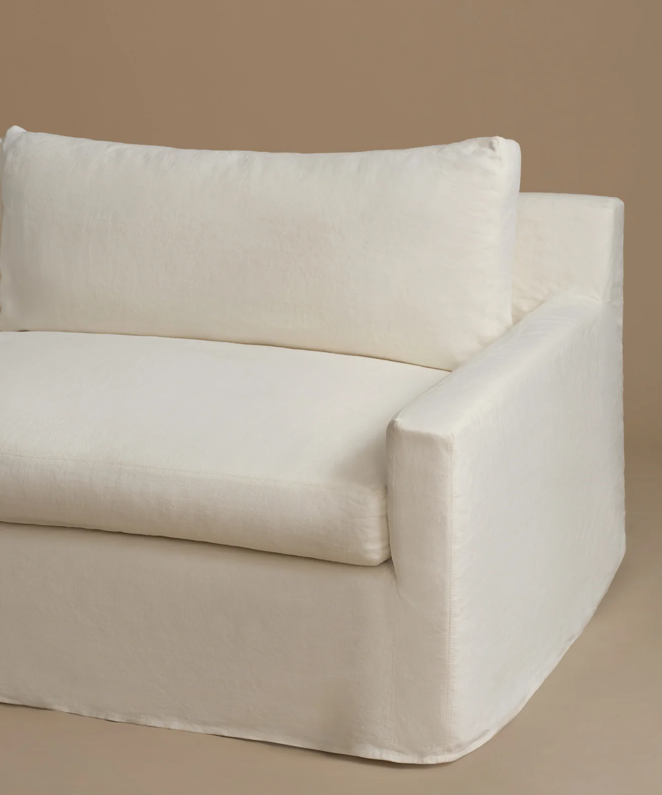 Harbor Sofa - Image 4