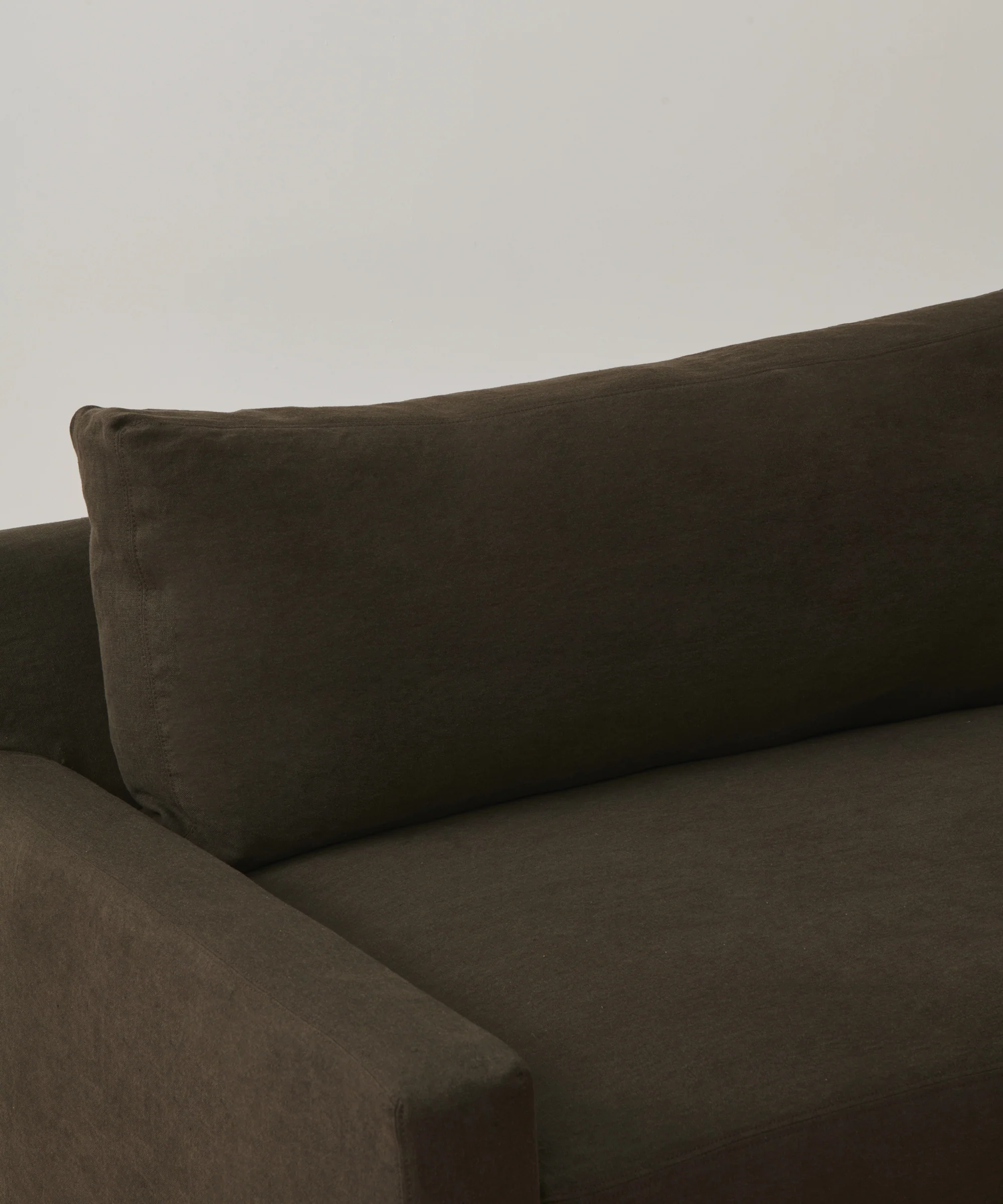 Harbor Sofa - Image 3
