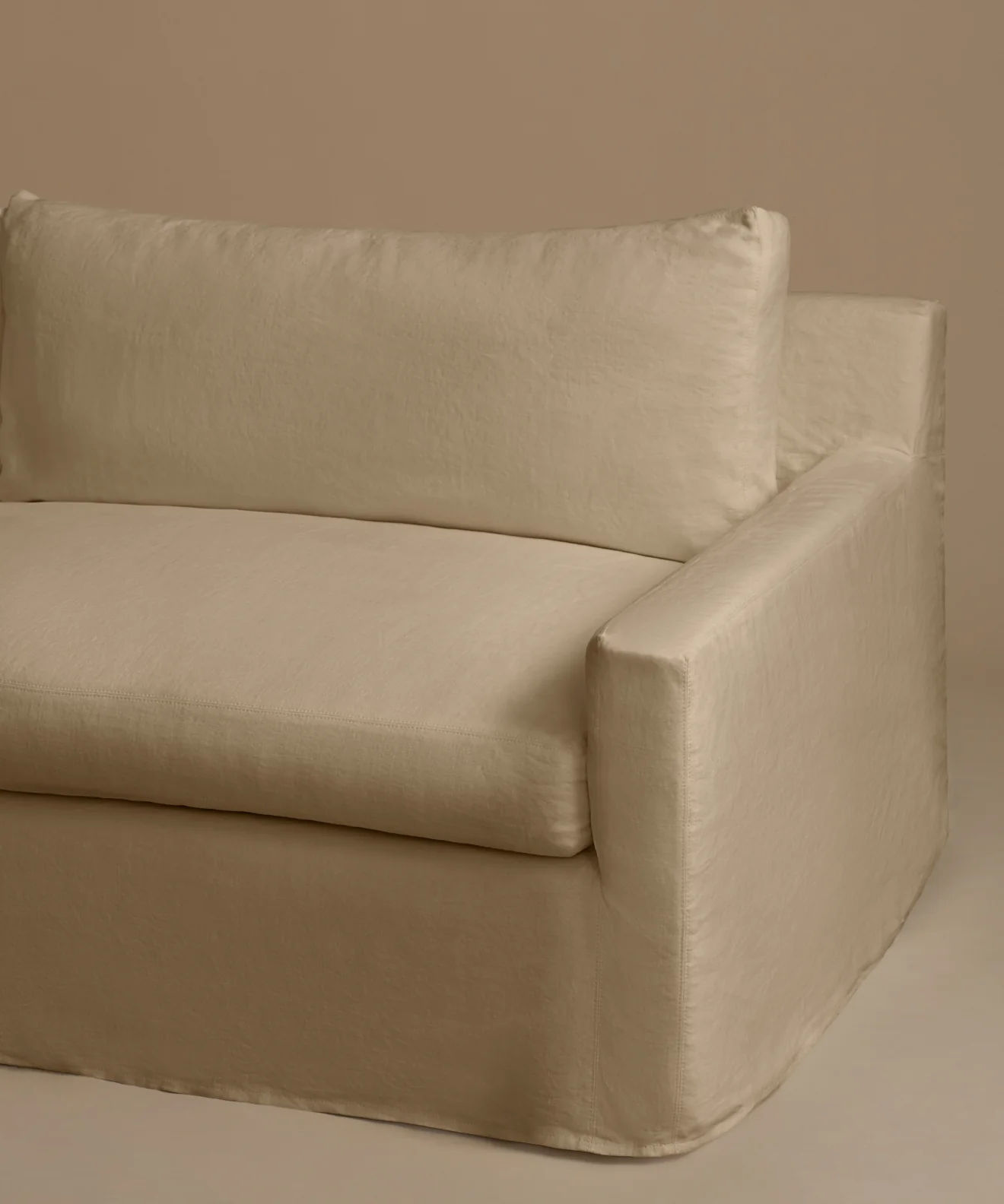 Harbor Sofa - Image 7