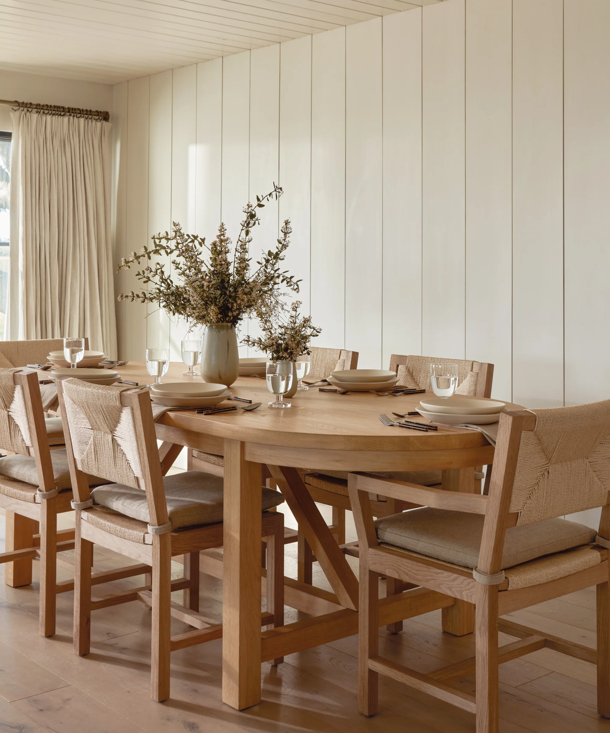 Montecito Oval Dining Table - Image 3
