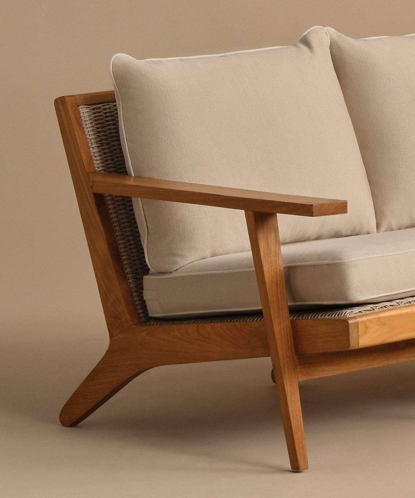 Outdoor Vista Sofa - Image 2