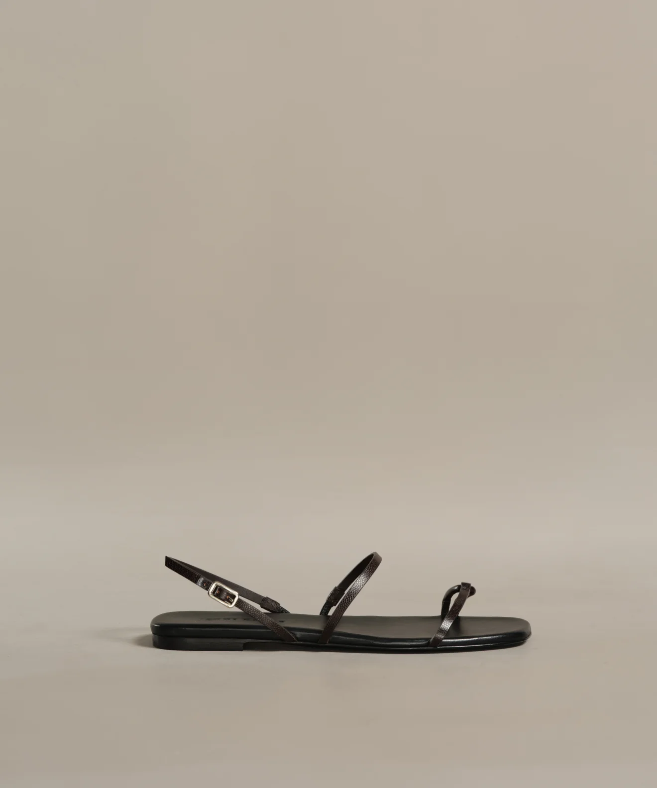 Romy Sandal