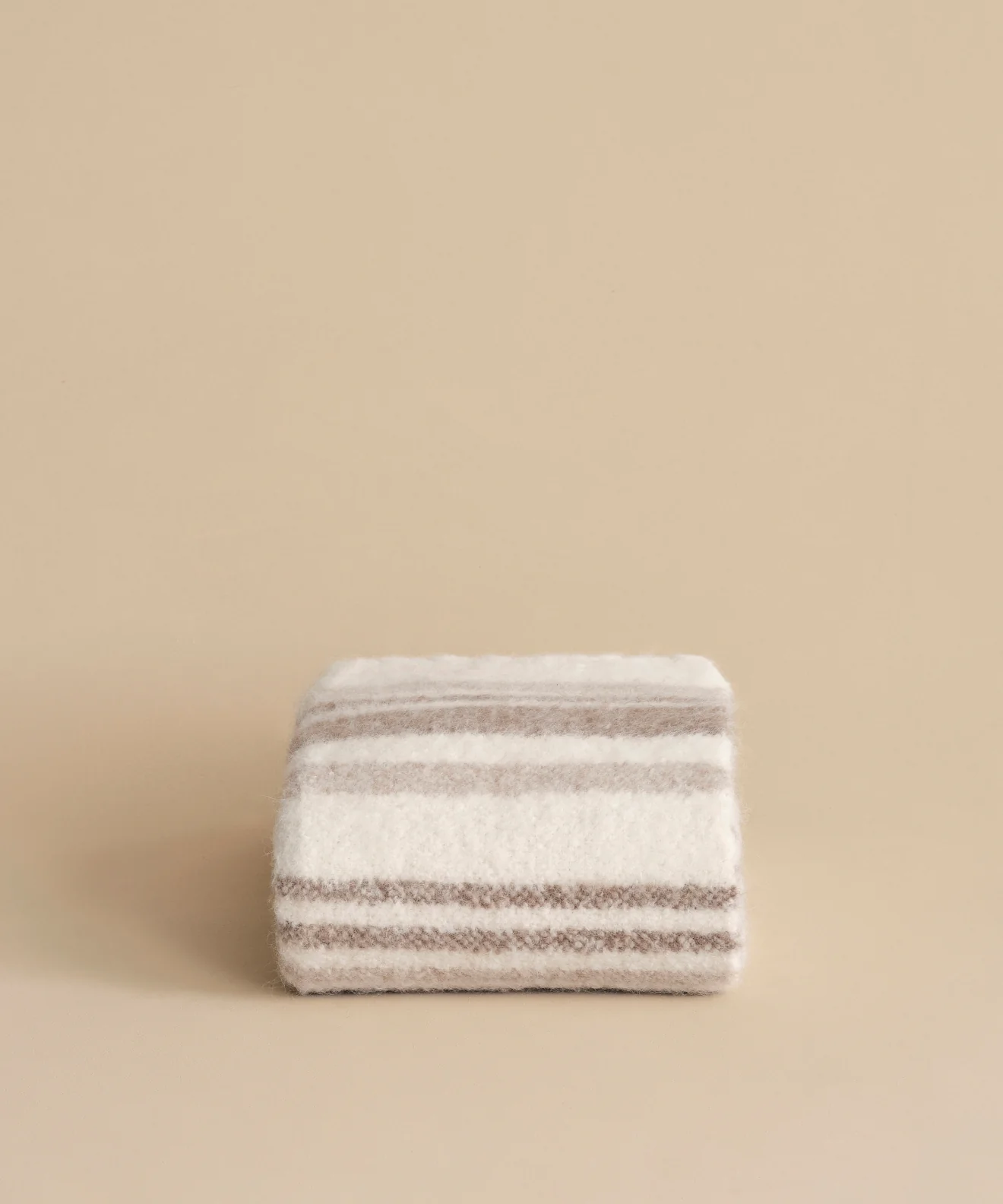 Sheridan Throw - Image 5