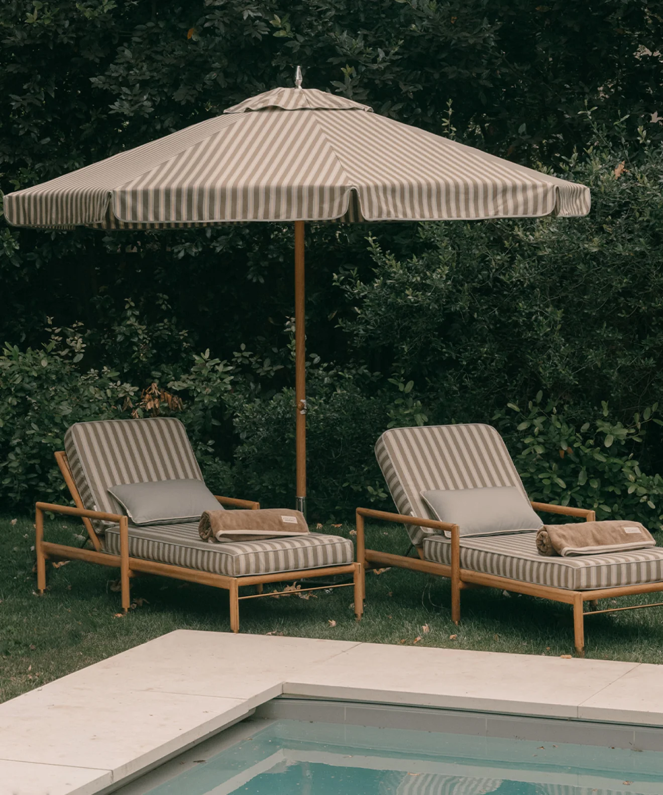 The WES Sun Lounger