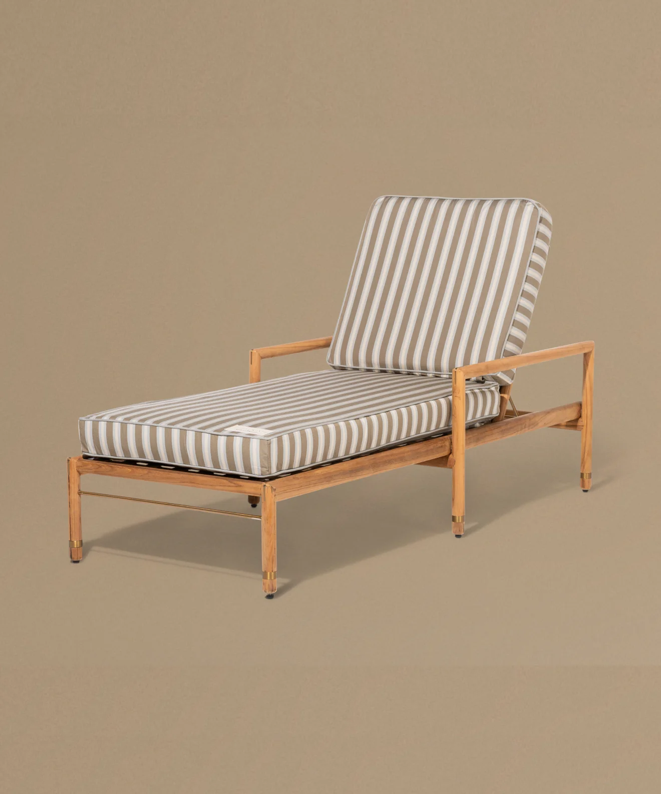The WES Sun Lounger - Image 2