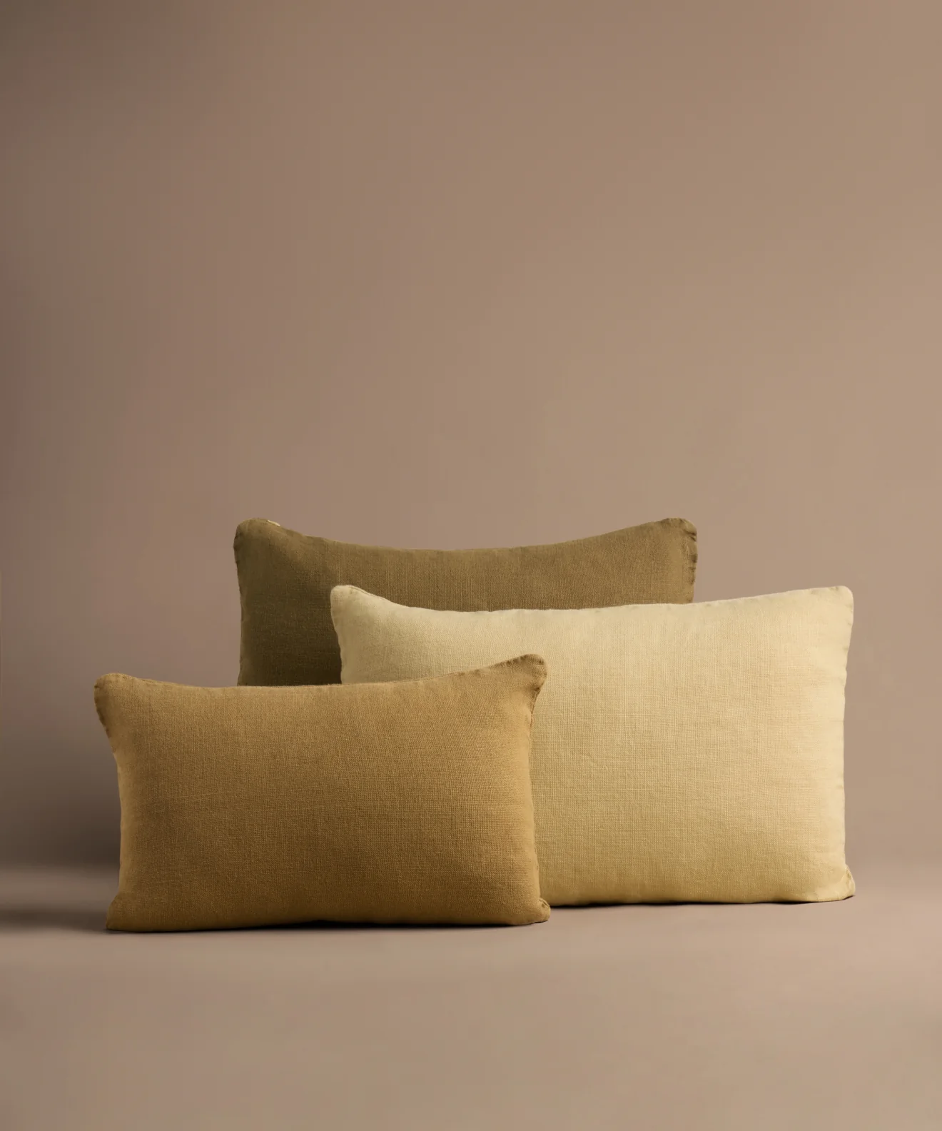 Vale Lumbar Pillow - Image 4